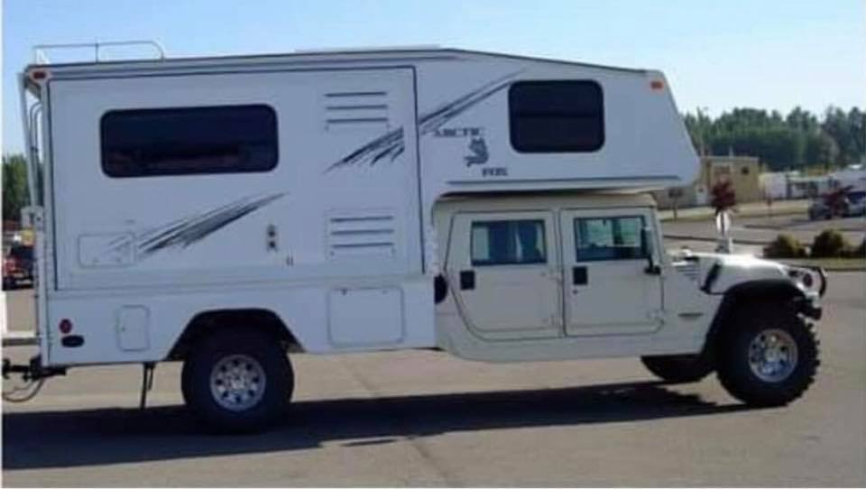 H1 Hummer camper.jpg
