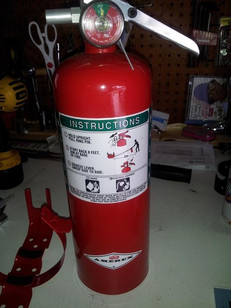 Halon extinguisher.jpg