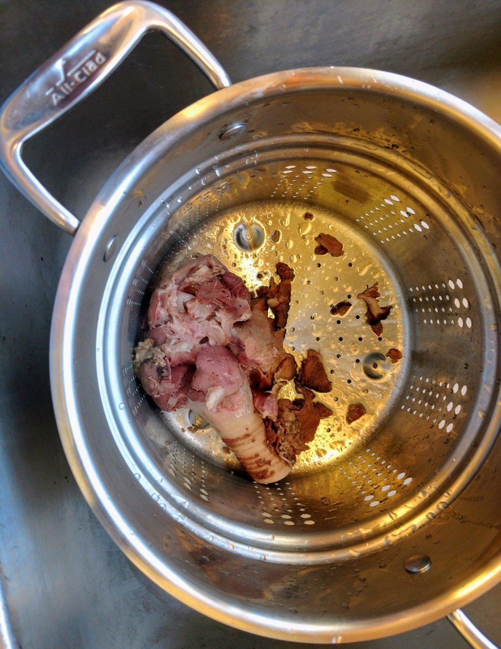 Ham shank bone.jpg