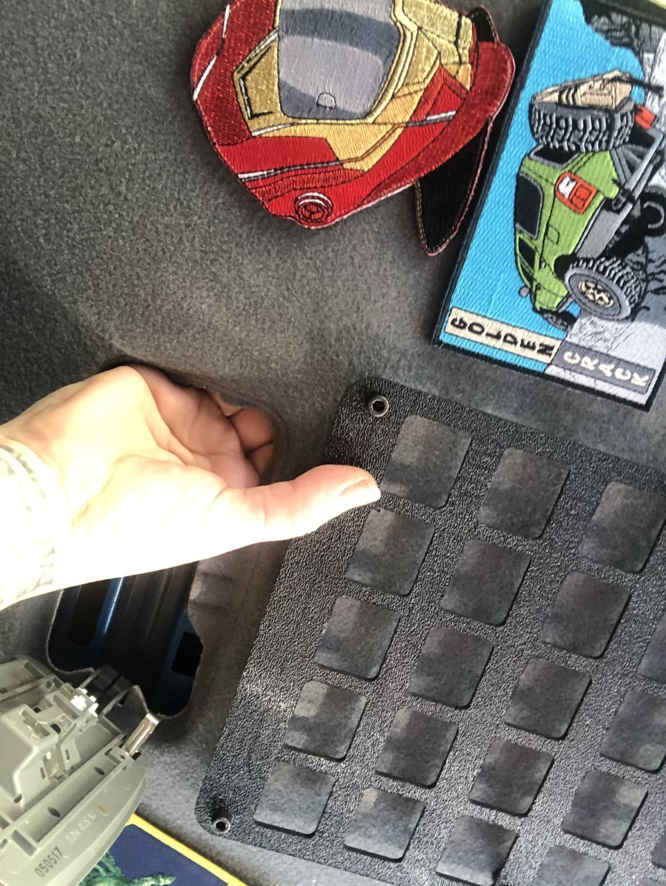 hand space.jpg