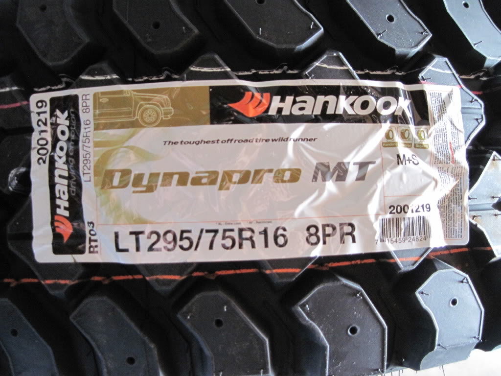 HankookRT03295s9_46c576030790a2c58c7d46bc2f4f3d0091613762.jpg