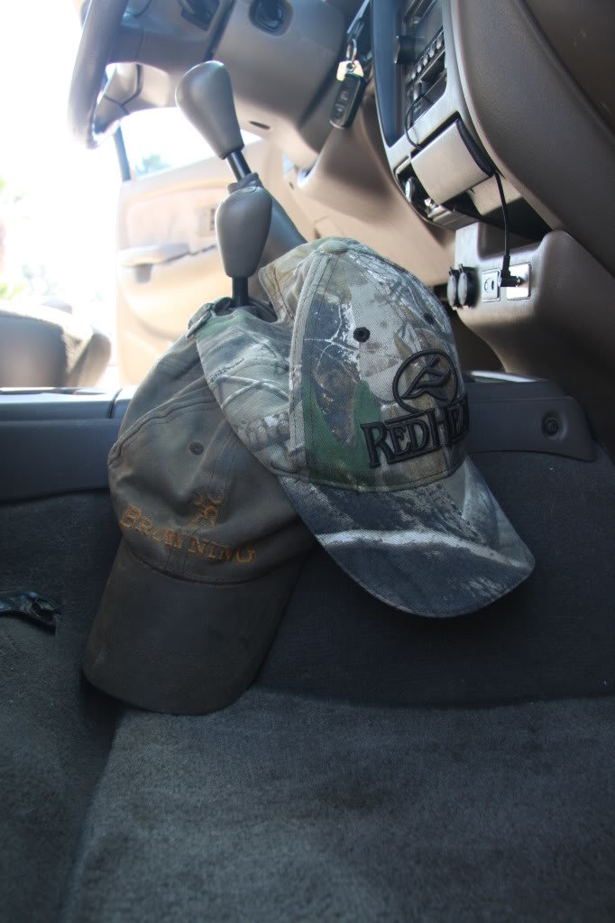 HatRack_235f78c48803ee9ad263f2a2d06dfc8c1c5c0bfa.jpg