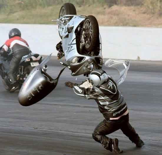 Hayabusa-throw_1fb0c445522fa9bbf7bf0ebf591523367b68ac99.jpg