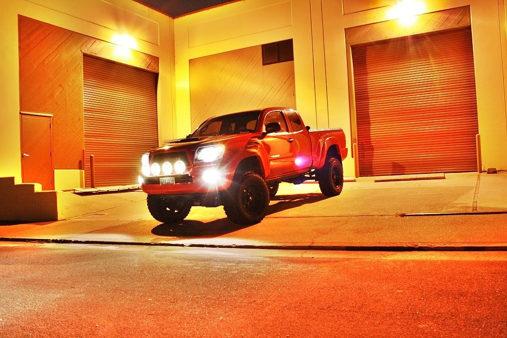 Hdrtrucklights_143a590a2e98c55725f09af92c6f12d68a8e5f98.jpg
