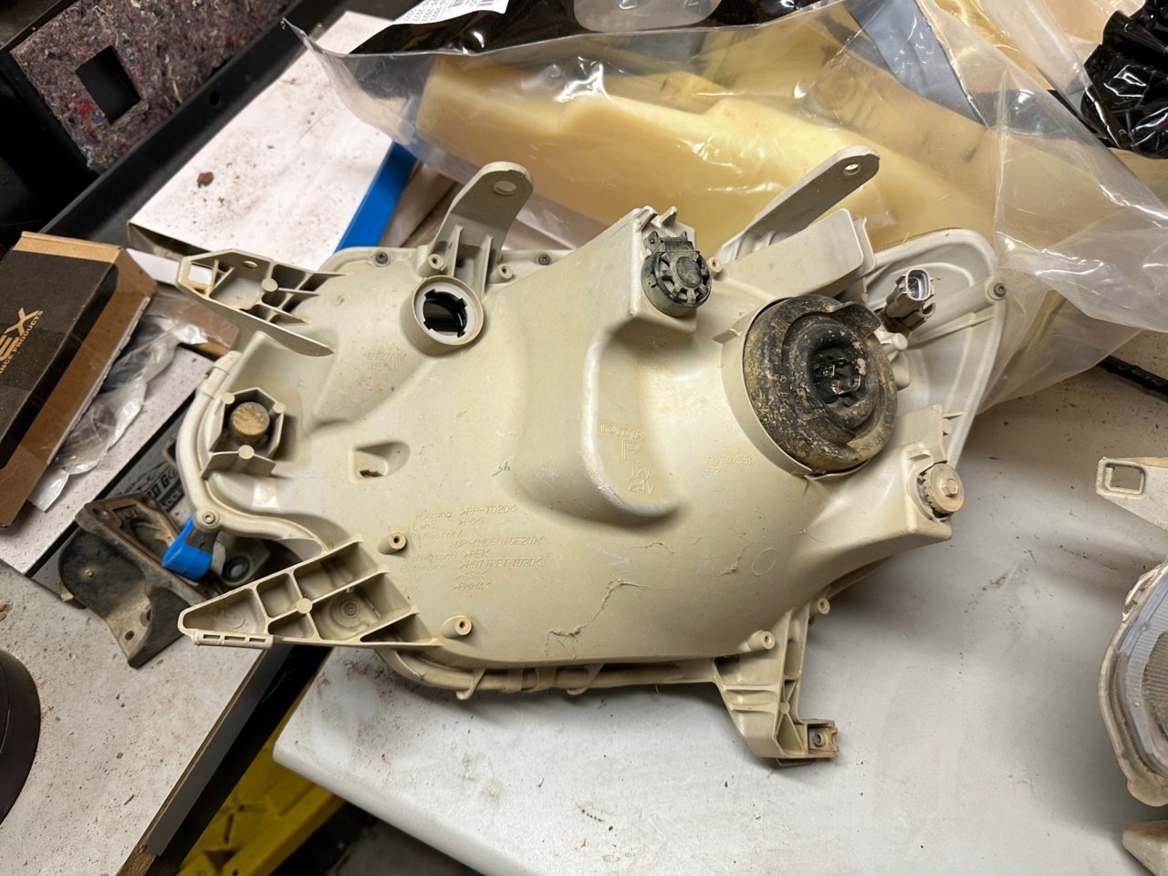 headlghts1.jpg
