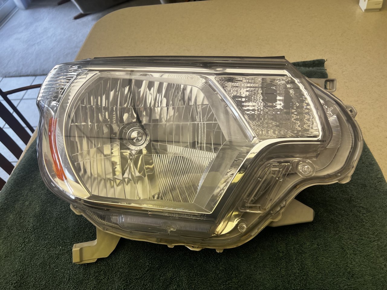 Headlight-001.jpg