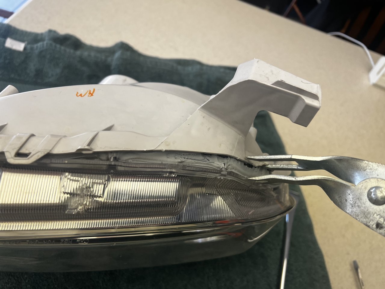 Headlight-002.jpg