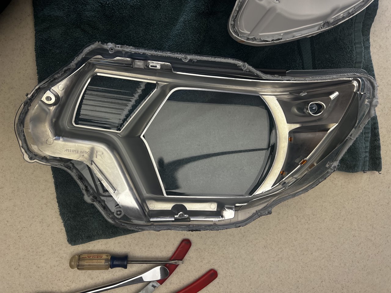 Headlight-004.jpg