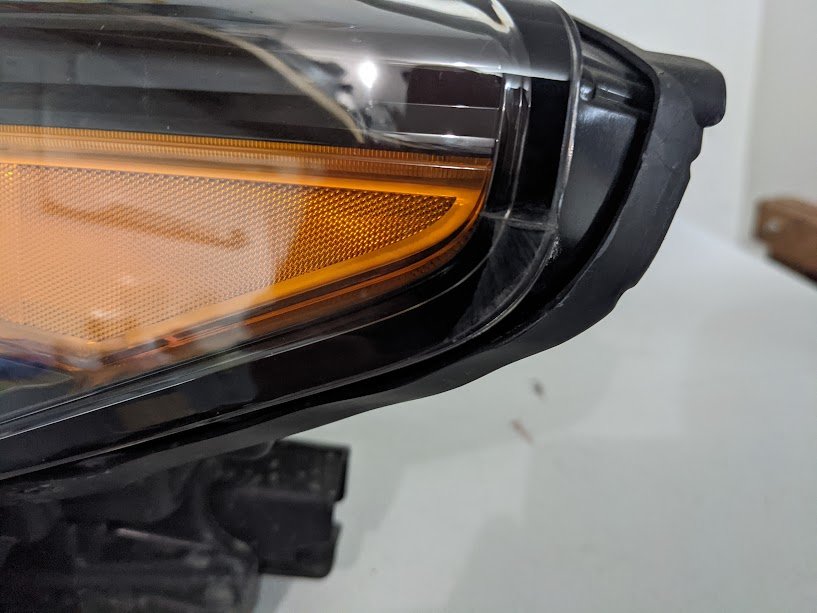 headlight 2.jpg