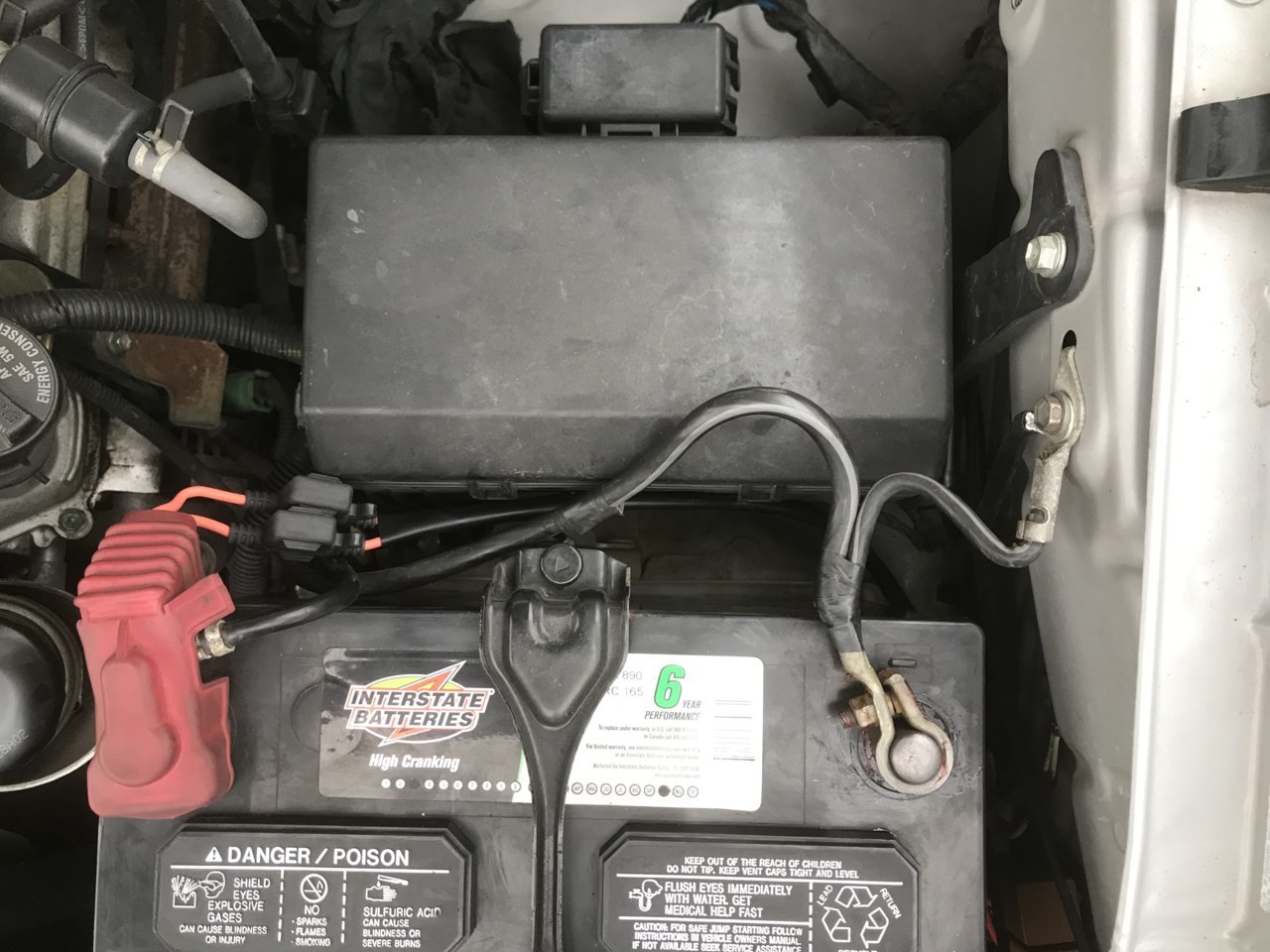 Headlight harness connect.jpg