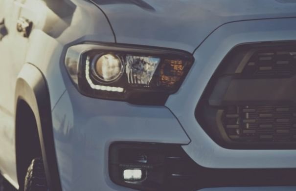 Headlight.jpg