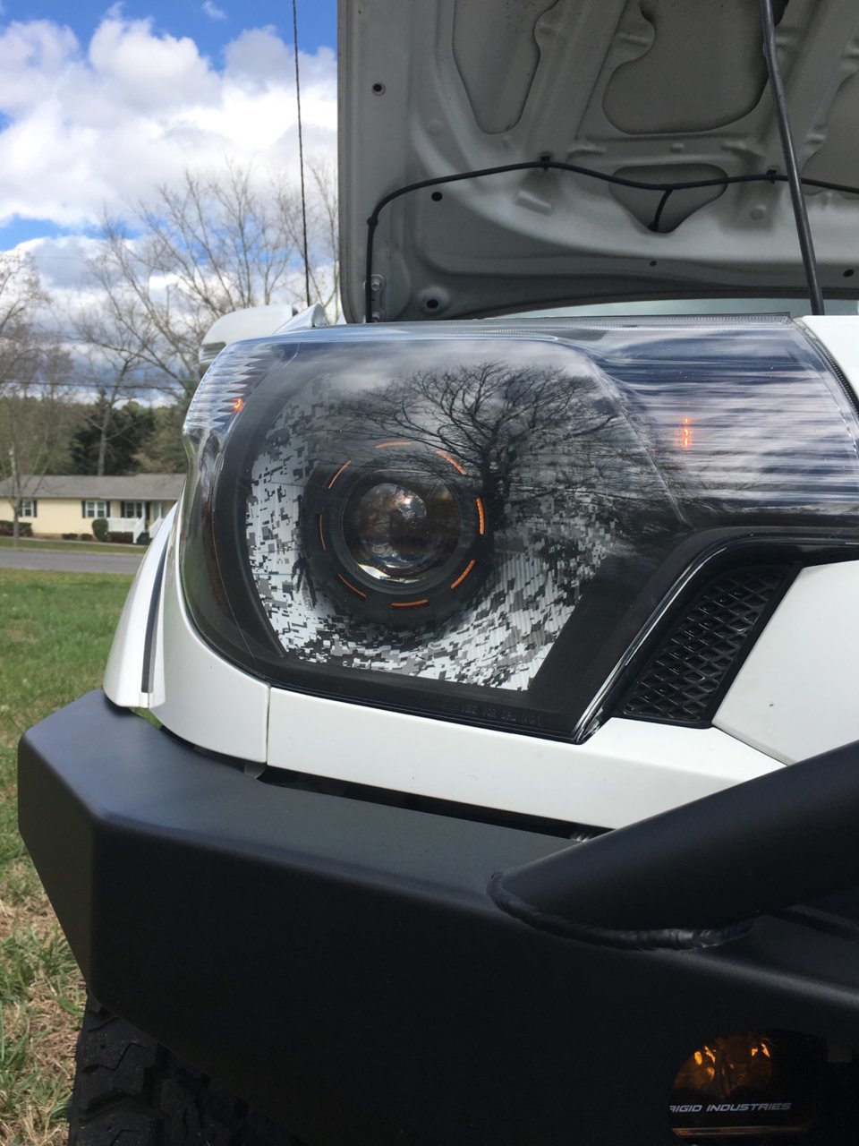 HEADLIGHT1.jpg