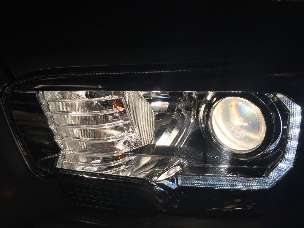 headlight_zpsvklhg8ad_eb3c00882857b786655285e293fcfa3e93b44e4c.jpg
