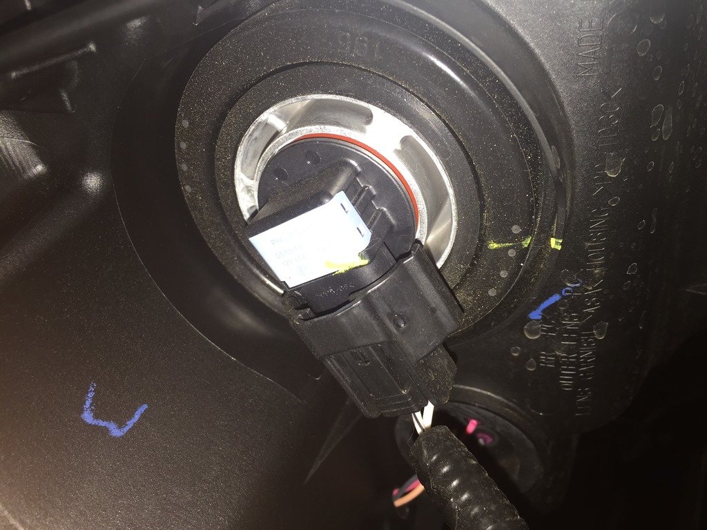 headlight_zpszxeccaqr_d1c1bbaa1049d058daf303d0ef742e0303accd1c.jpg