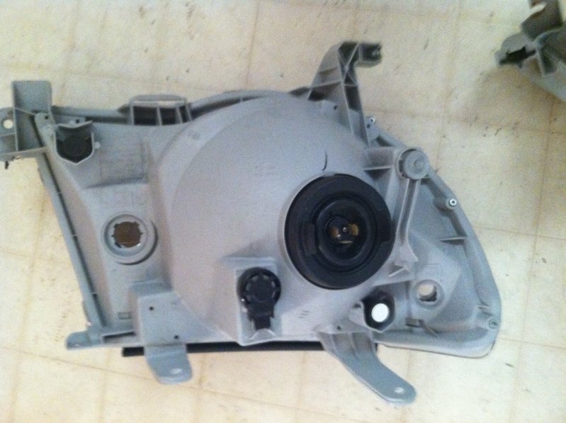 Headlights2_327ffda047964b78e07031aee44ce7c3eebd2ae2.jpg