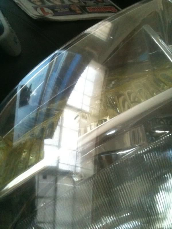 Headlightspeck_65e29929622e265f5211a8a4ffe78adc7f9a33a6.jpg