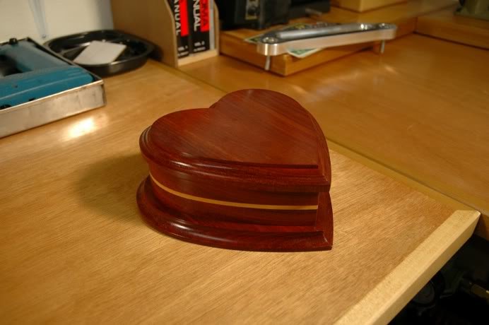 heart12_6971229f98a9179a4b8bfadd70ad36f02827e624.jpg