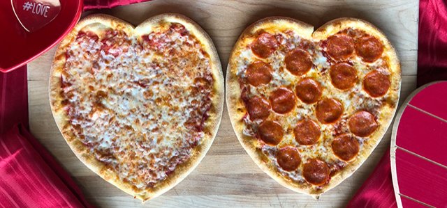 heart_pizzas.jpg