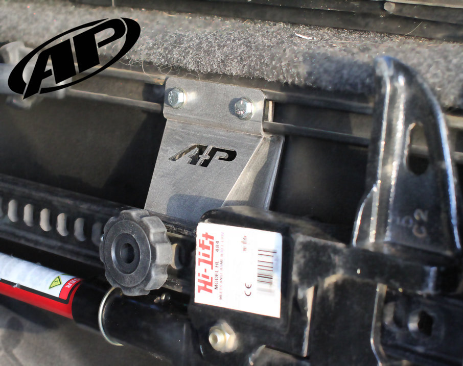 hi-lift-bed-rail-mount-installed01web_zp_056eeef16fffc821cadba53b9075b2c5b3efec8b.jpg