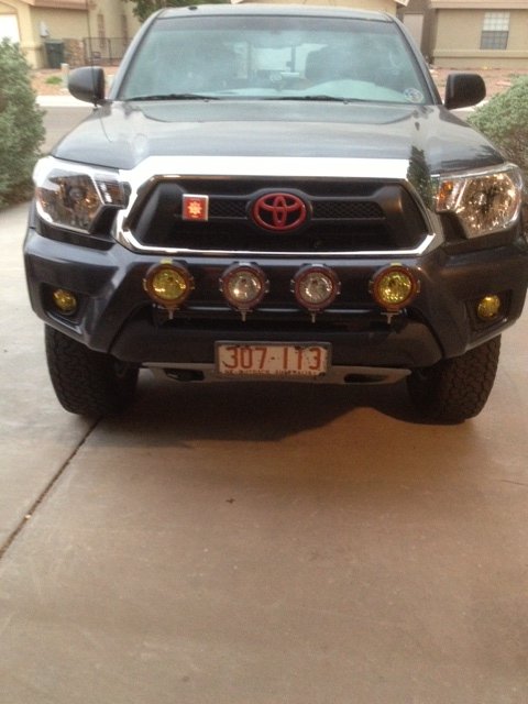 HID%20Lights%20mounted_cc5fa83e5f8e9123db892a611e4ed4ef2d07e90f.jpg