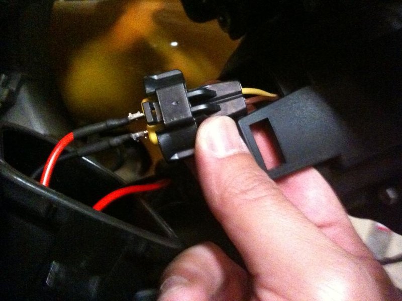HID connector 2.jpg