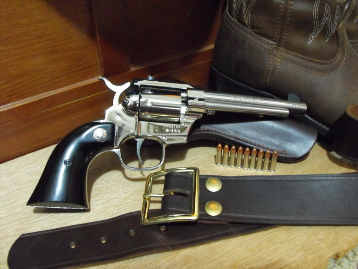 High Standar Double Nine, 9 Shot .22 Revolver.jpg