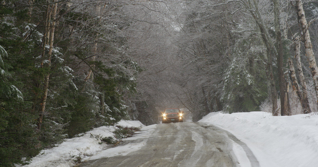 Hilly_road_02_e3f67e071cf8eca2220bc273435f25811c465d9c.jpg