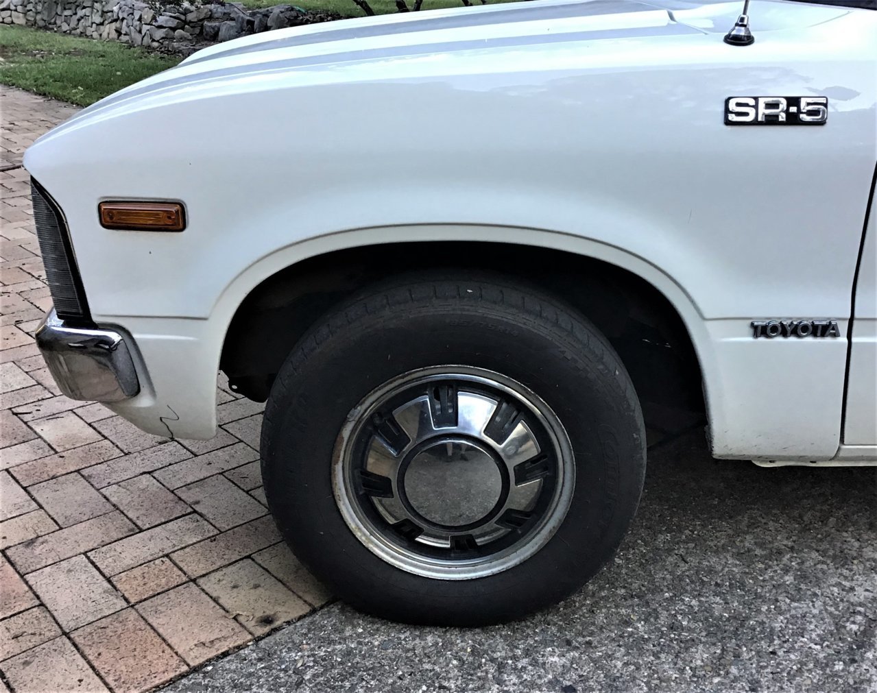 Hilux #2.jpg