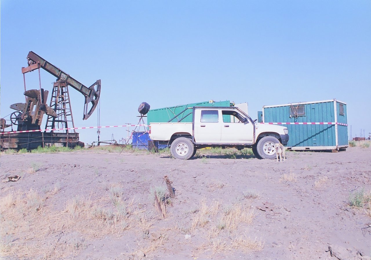 Hilux - Azeri.jpg