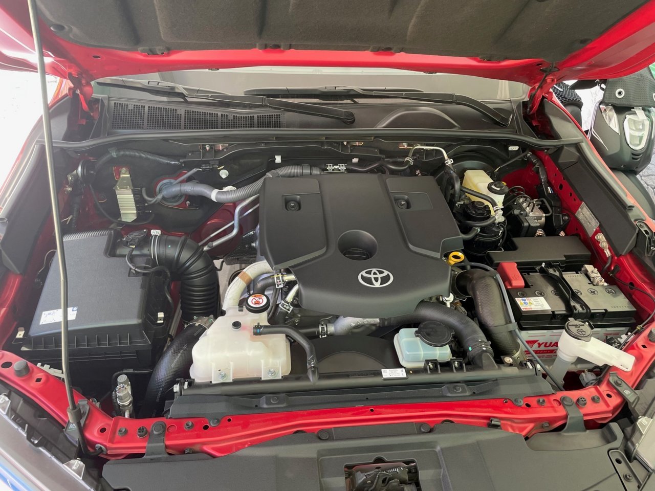 Hilux engine.jpg