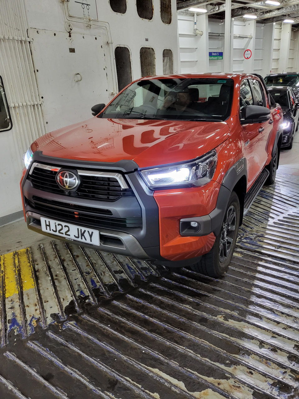 Hilux1.jpg