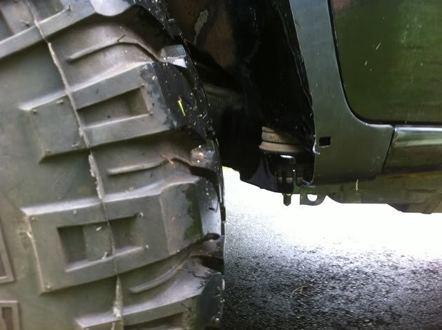 HiluxBodyMountsD_33e4bdb4ac070c2cd4b1df8cbc3633e4a9739403.jpg