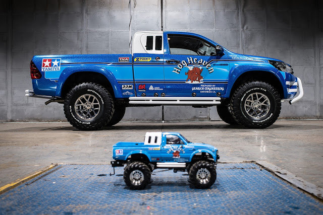 HiluxTamiya-25.jpg