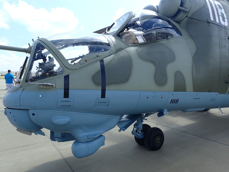 Hind helo cockpit.jpg