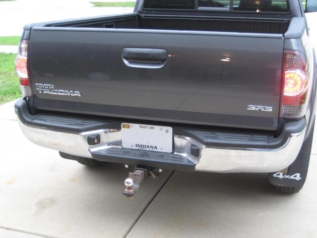 HitchInstall12_2fbab16fffc980a6f9e8d5e24f61b5a0057c2e49.jpg