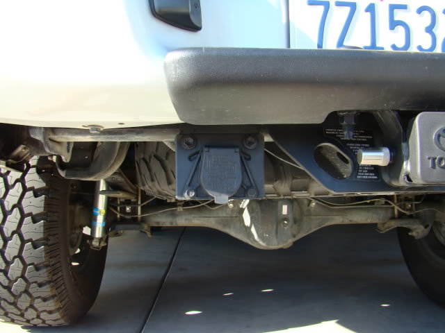 HitchPlug15_7256bc06a95284eea944f8caa6a6081e02a47d57.jpg