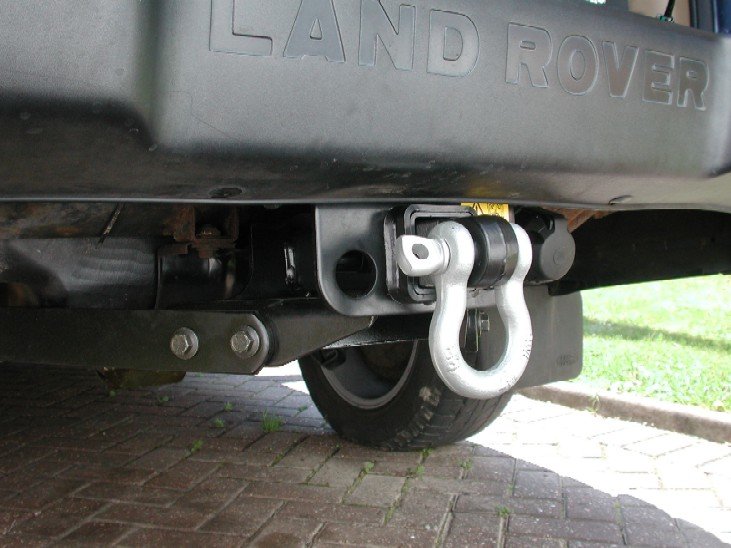 hitchrecoveryshackle_installed[1].jpg