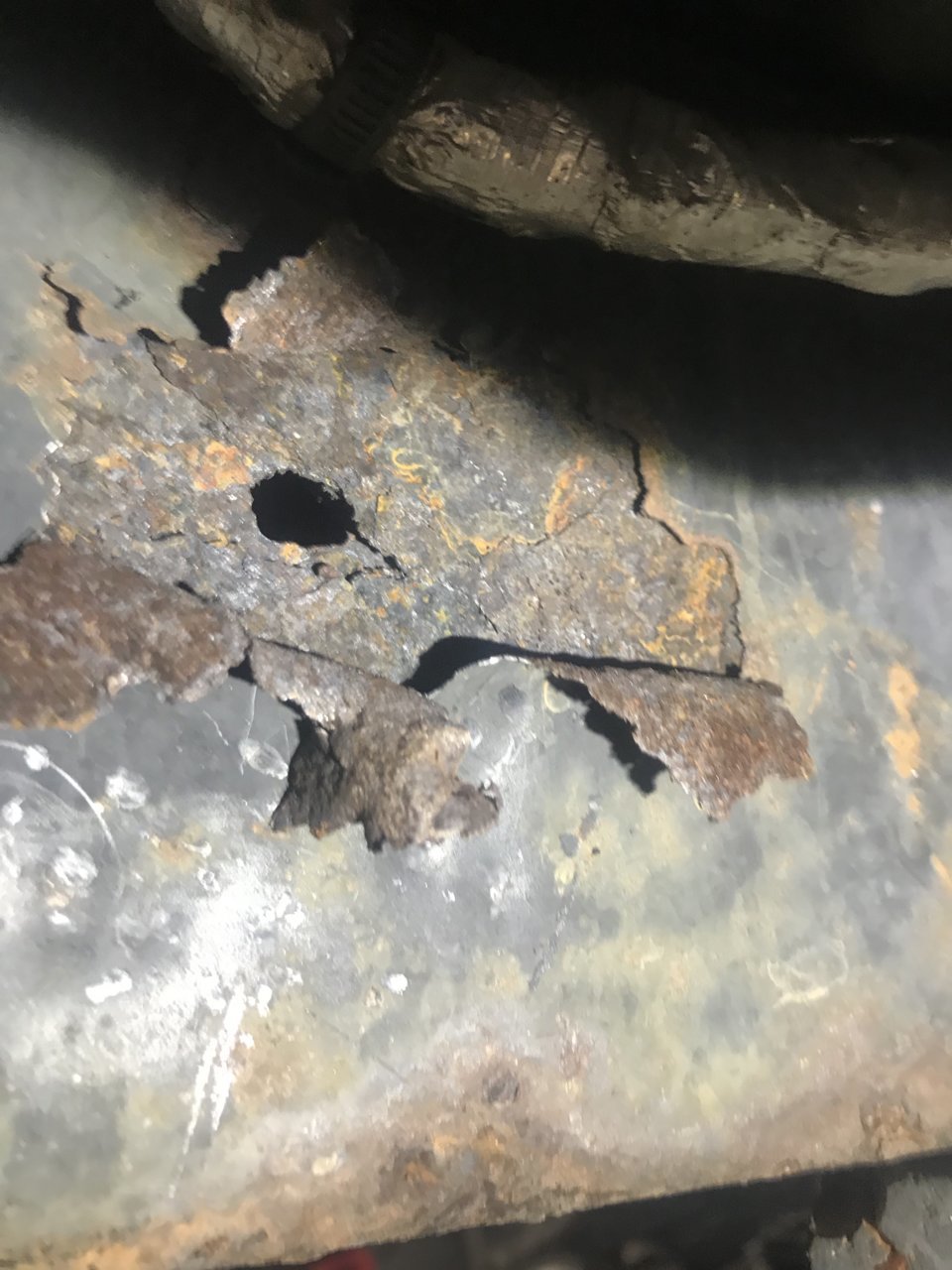hole on right side of truck.jpg