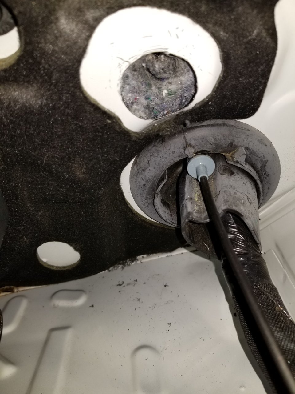 hole1.jpg