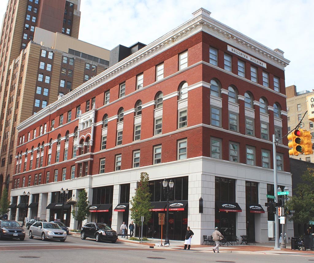 Hollister-Building.jpg