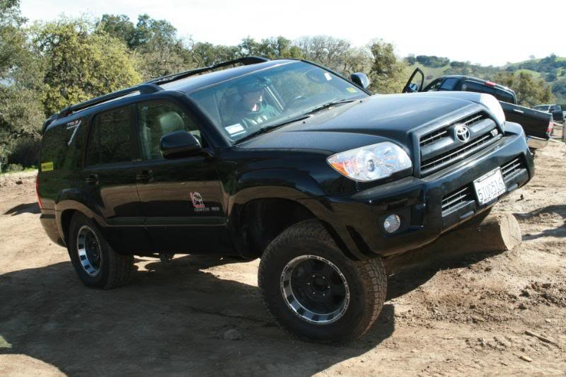 HollisterHills016_380ce0b5d8b1c5a6933af23f6f964cf586f2094f.jpg
