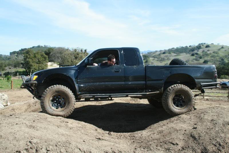 HollisterHills023_90dfdd36ff12fe1b732d067ca21d61b5de8ca511.jpg