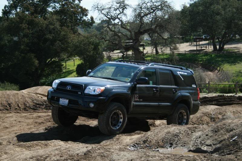 HollisterHills033_65cefeafb9544afe7c9aae684f4a2454fe24743f.jpg
