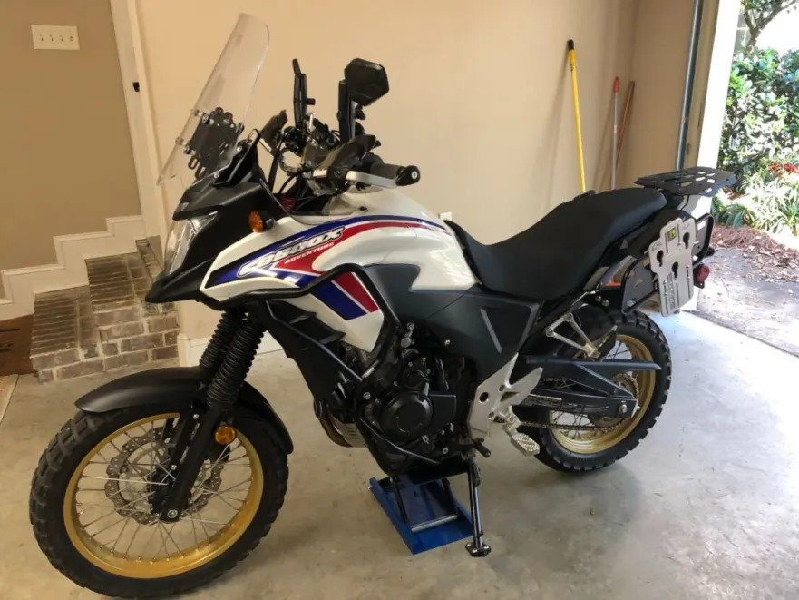 Honda-CB500X-Front-Left.jpg