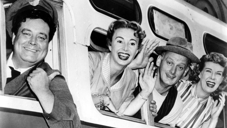 honeymooners_bus_500-h_2016.jpg