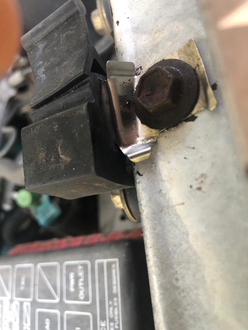 hood bumper fastener.jpg