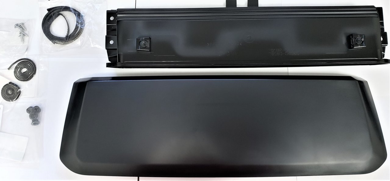 Hood scoop.jpg