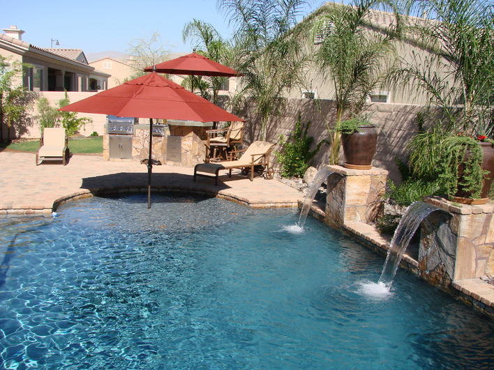 house and pool 037.jpg