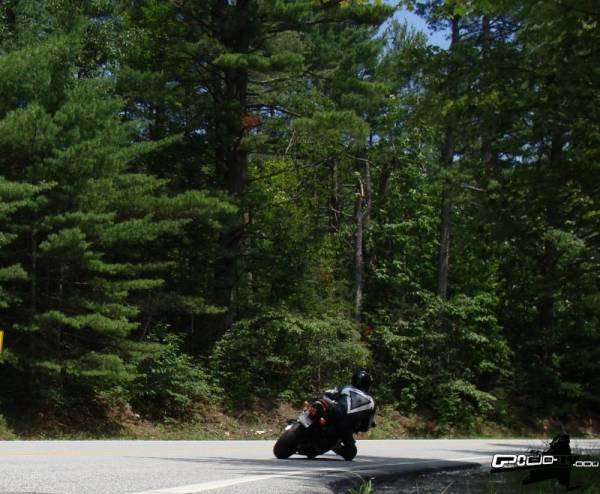 howard knee dragging from behind.jpg