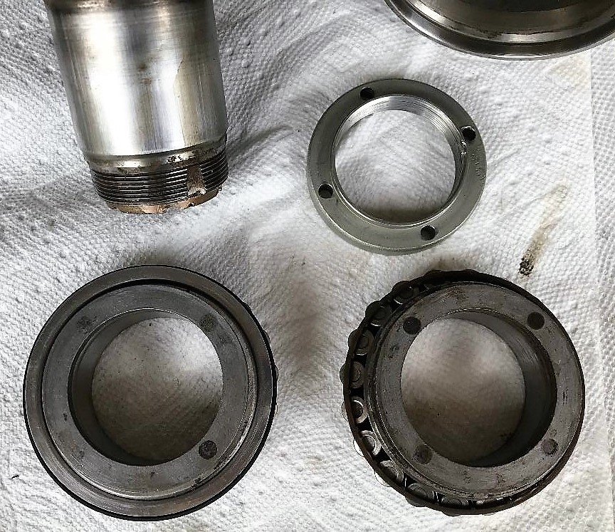 Hub bearing spacer and nut (2).jpg